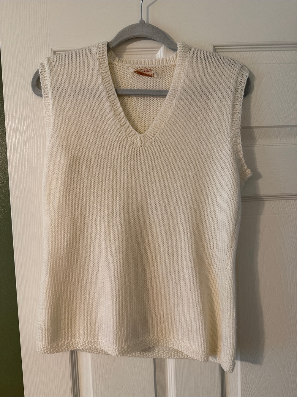 Cream V-Neck Knit Sweater Vest